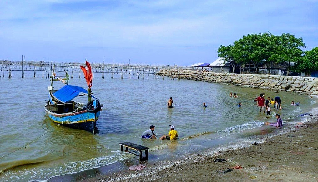 Pantai Tanjung Kait. Foto Gmap d4n13L Go 1024x7682 1