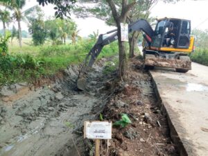 Kades Bersama Poktan 4 Kecamatan di Tangerang Sambut Baik Rehabilitasi dan Normalisasi Sungai Cidurian 3 WhatsApp Image 2025 10 05 at 20.20.32